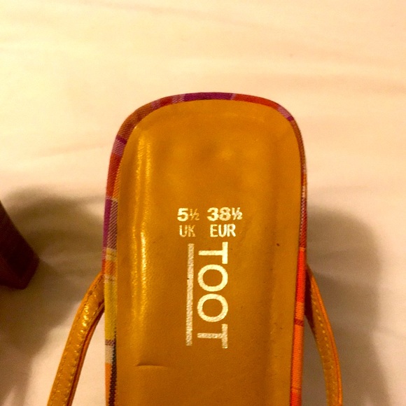 Toot Sandals, Size EU/ 38 1/2, US/ 8M. Multi Color Leather straps very unique. - Picture 7 of 7